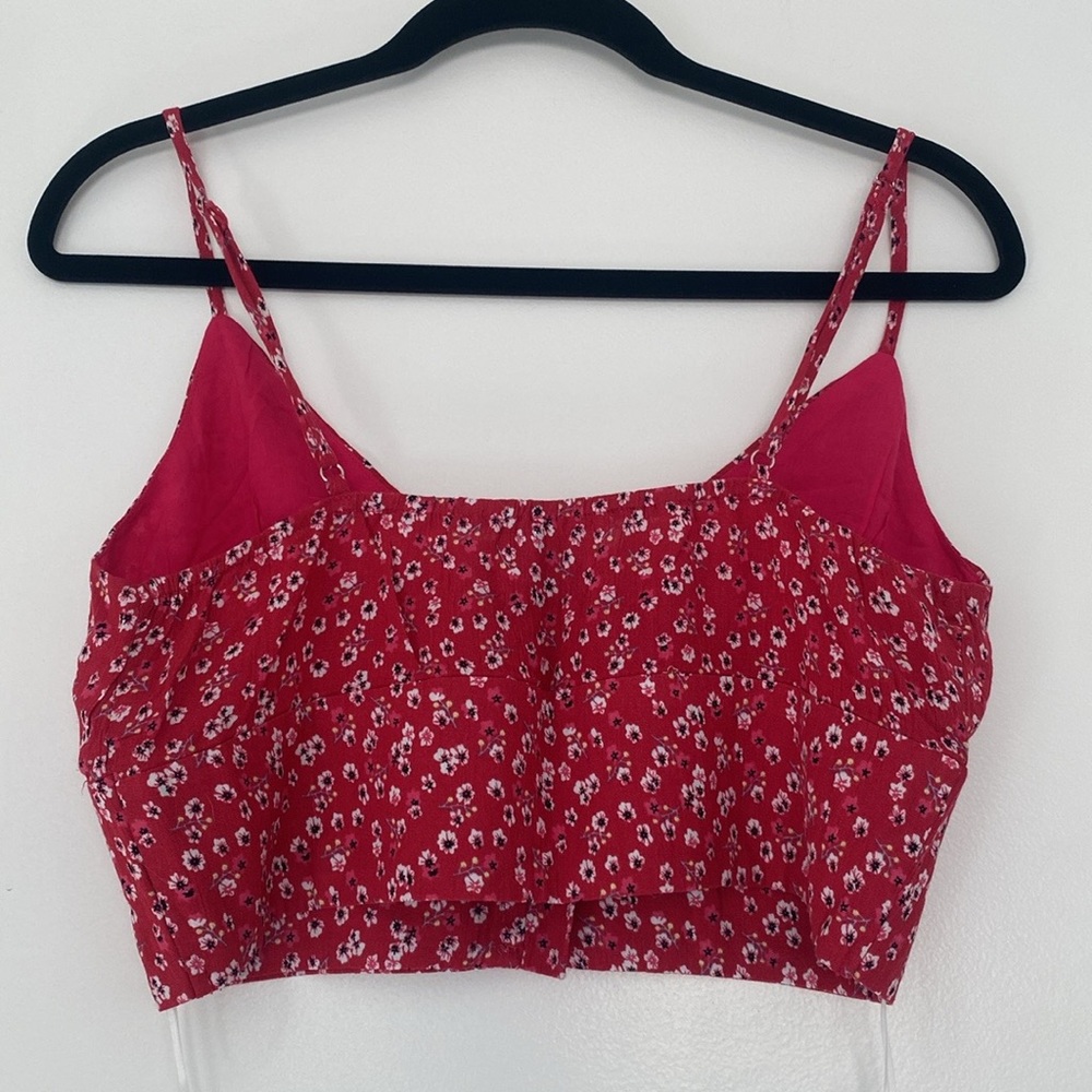 Princess Polly Red Floral Cropped Tank Top - Picture 4 of 8